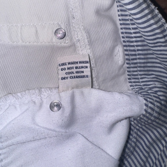 CI Sono by Cavalina Women's White Shorts Ruffle Leg 3 Button Sz Med - Picture 5 of 10